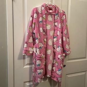 Hello Kitty sleepwear/bathrobe